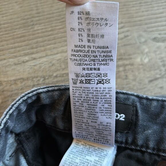 DSQUARED2 Kids Slim Straight Leg Jeans in Washed Black Intentional Worn in Look - Picture 4 of 8